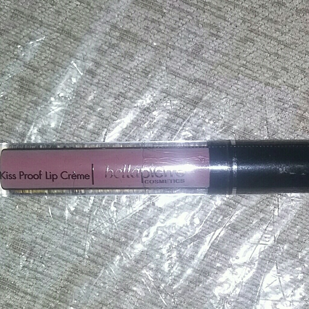 💄💲⬇️🌟BellaPierre Lip Cream💋